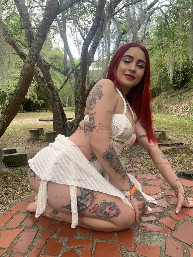 FOTOS DE VIOLETA PELI ROJA,EXOTICA TATUADA, DESCOMPLICADA PODEMOS FUMAR Y BAILAR SI A