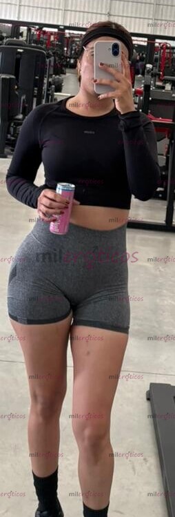 FOTOS DE FLAQUITA BONITA DE CARA TEZ CLARA, CUERPO FIT