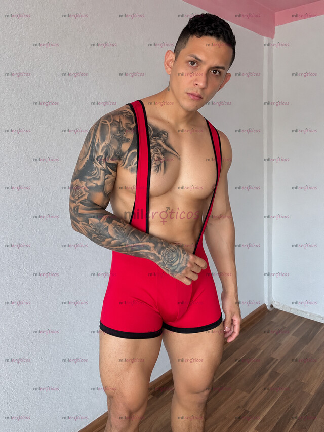 FOTOS DE DISPONIBLE CHICO GRANDE MUSCULOSO MUY VARONIL