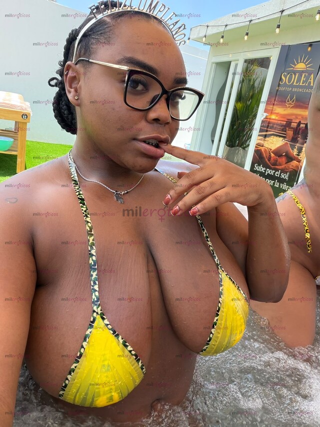 FOTOS DE LA NEGRA QUE PARECE TIERNA... HASTA QUE LA CONOCES NEGRA HERMOSA, TETONA Y ATREV