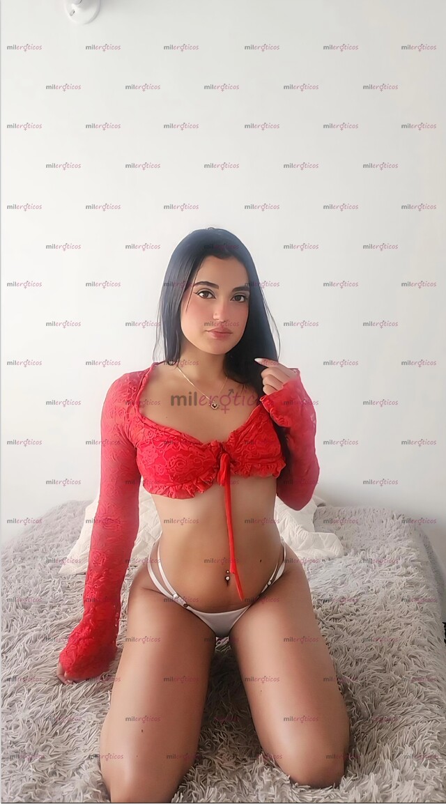 FOTOS DE LUNA 19 AÑOS NUEVA !!! DELGADA CUERPO DEFINIDO Y TONIFICADO CON UNA VAGINA ESTRE