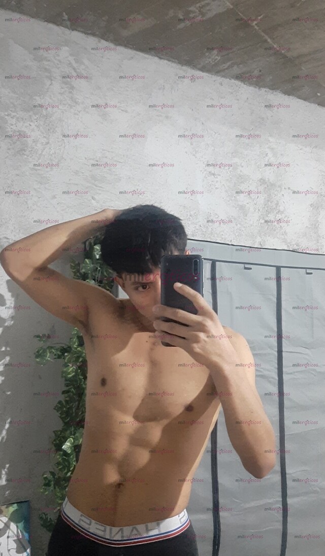 FOTOS DE SERVIDOR SEXUAL DELGADO ATLETICO Y COMPLACIENTE SIEMPRE HOT