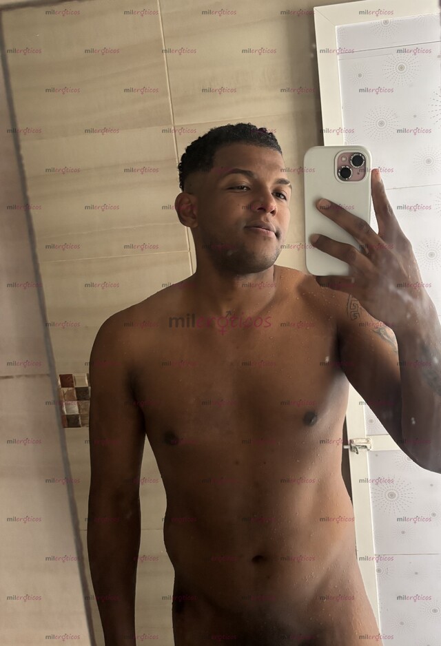 FOTOS DE CHICO NEGRO TOP VERSÁTIL EN CARTAGENA SERVICIO A DOMICILIO