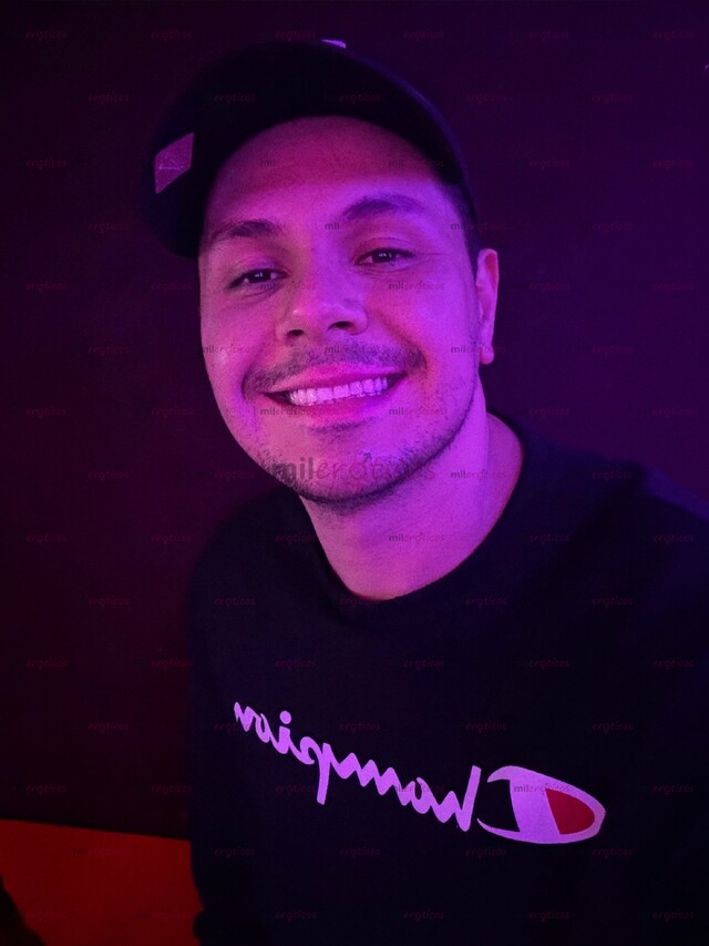 FOTOS DE CHECA LOS VIDEOS!! EDUCADO VERGON. Y COGELON .LA PASAMOS CHIDO?