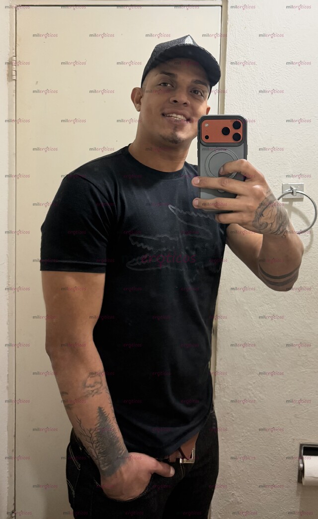 FOTOS DE HONDUREÑO CON GANAS DE DAR VERGA PERO MUCHA VERGA
