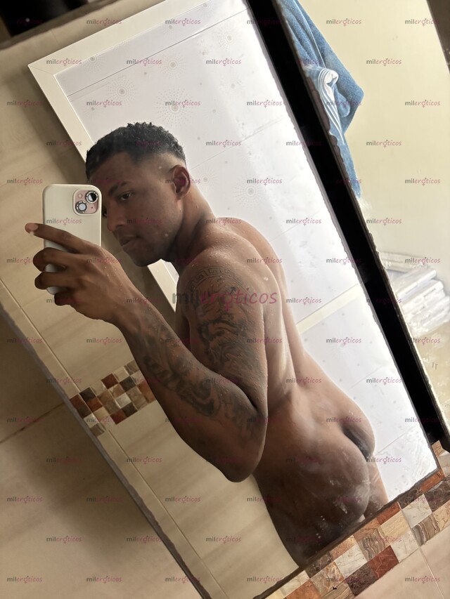 FOTOS DE CHICO NEGRO TOP VERSÁTIL EN CARTAGENA SERVICIO A DOMICILIO