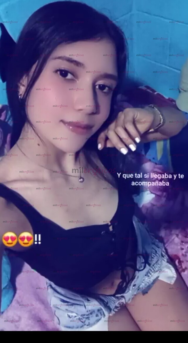 FOTOS DE FLAKA SEXY Y ARDIENTE DE SENOS PEQUEÑOS