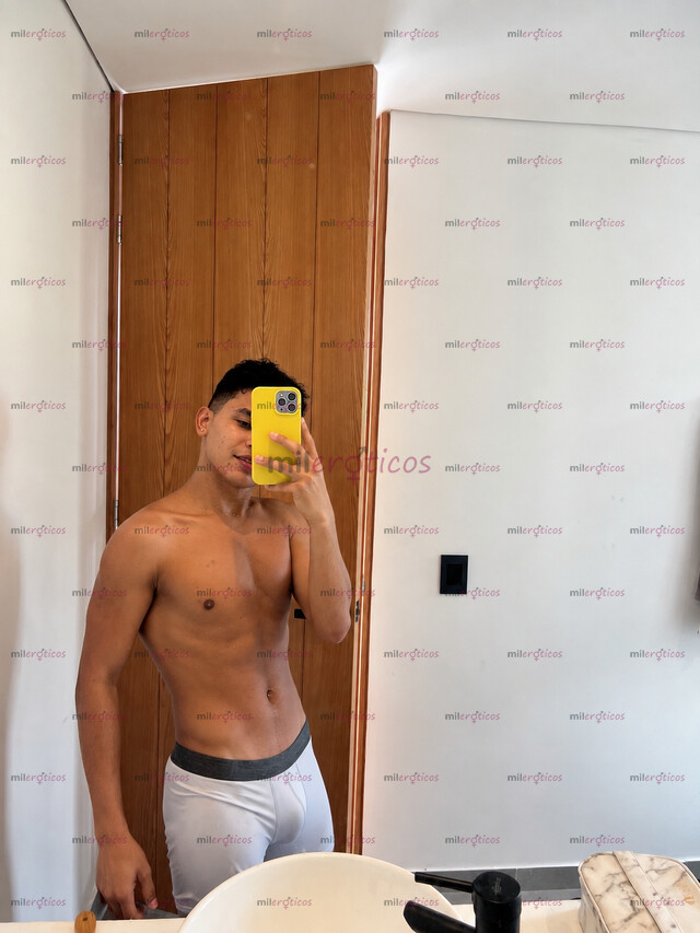 FOTOS DE WILL CHICO MORENO VERGÓN BIEN DOTADO Y CALIENTE