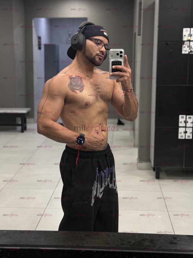 FOTOS DE HI GUYS HOLA CHICOS, SOY COLOMBIANO, ACTIVO, DOMINANTE, COMPLACIENTE, AMABLE,
