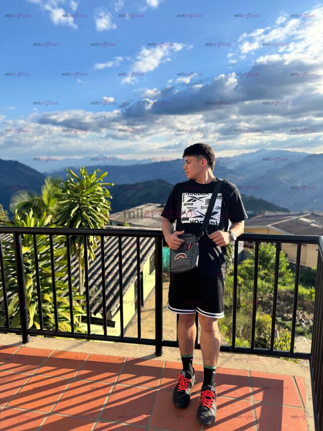 FOTOS DE JOVEN ATRACTIVO Y DISPONIBLE PARA LO QUE SEA