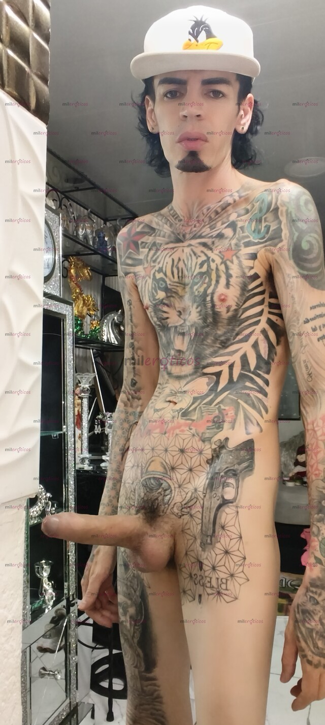FOTOS DE FLACO ACTIVO VERGON SERIO TATUADO CON SITIO RESERVADO
