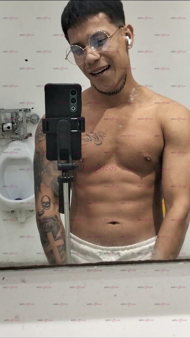FOTOS DE MACHO GUAPO ACTIVO SEXO RUDO, ME ENCANTA EXPERIMENTAR.
