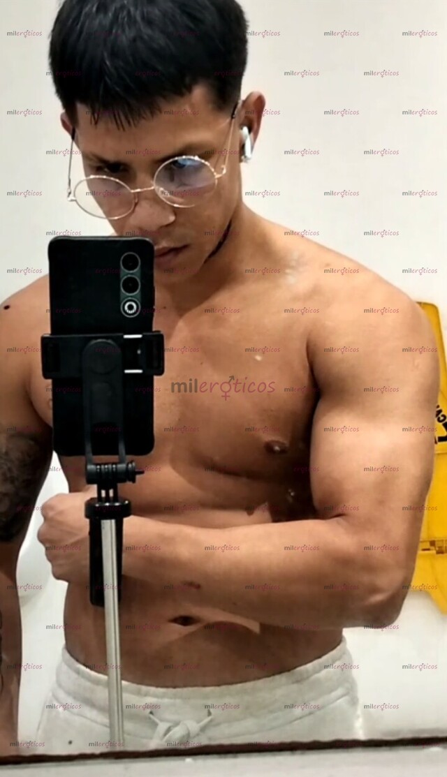 FOTOS DE MACHO GUAPO ACTIVO SEXO RUDO, ME ENCANTA EXPERIMENTAR.