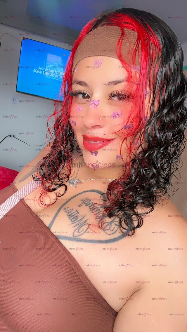 FOTOS DE DELICIOSA NALGONA CON BAJINA ESTRECHA Y MUY ARRECHA DISPONIBLE PARA DARTE PLACER