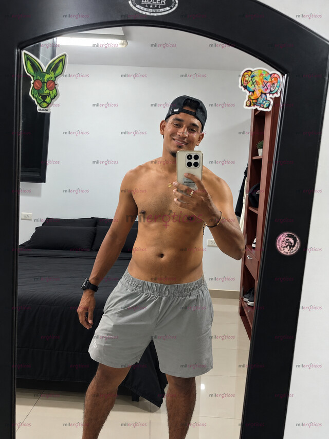 FOTOS DE VEN Y DISFRUTA DE UN MORENO QUE TE VA HACER SENTIR LOS MEJORES MOMENTOS