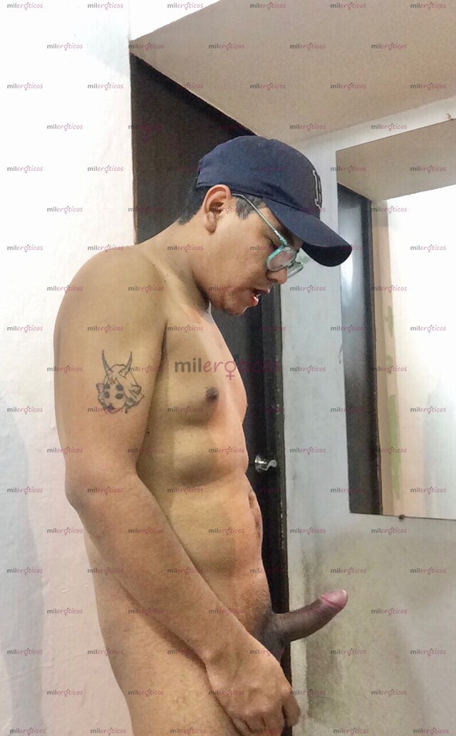 FOTOS DE MORENO, TRAVIESO Y MUY CALIENTE. PASEMOSLA RICO QUE DICES