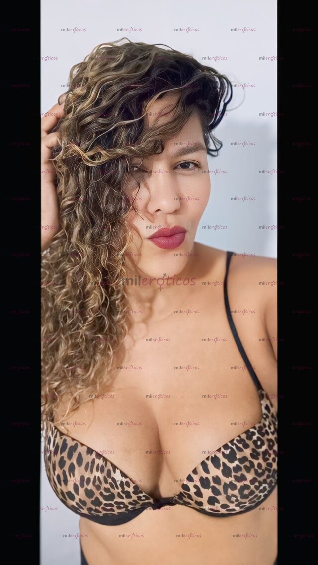 FOTOS DE TETONA RICA PAPI,SOY YESCA UNA NINFOMANA DELICIOSA
