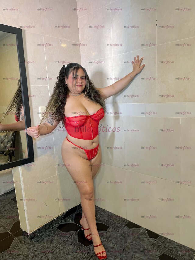 FOTOS DE CARA ANGELICAL PERO DIABLA AL FOLLAR SCROT MOJADITA PARA TI VEN GOZA RICO