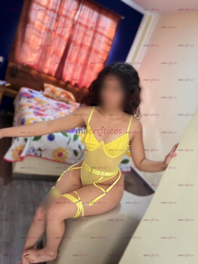 FOTOS DE CHAVITA, TEX 18 AÑOS CON CINTURITA, SIN HIJOS NI CESÁREA, NO ESTRÍAS