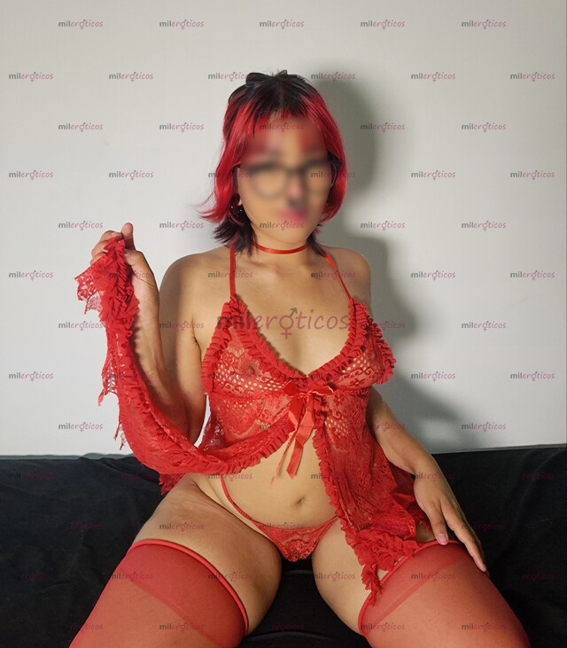 FOTOS DE VIOLET, SENSUAL PELIROJA CON MIRADA COQUETA QUE CONECTARA CON TUS SENTIDOS