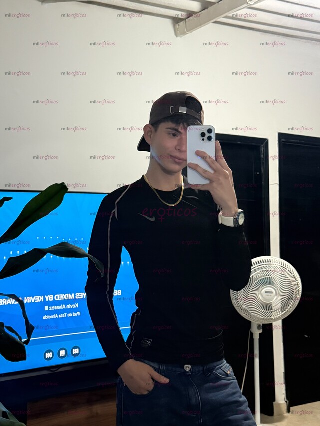 FOTOS DE POLLO NUEVO QUERIENDO VIVIR EXPERIENCIA NUEVA VIVAMOS NUEVAS EXPERIENCIAS