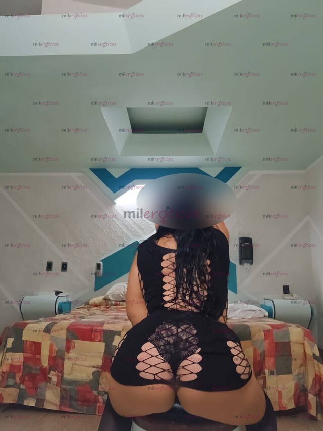 FOTOS DE CAMILA, UNA MORENITA MUY CACHONDA, TETAS RIQUISSIMAS!!!!