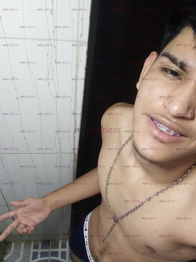 FOTOS DE HOLA SOY CARLOS Y SOY TODO LO QUE NECESITES EN TU VIDA NO TENGO LÍMITES.