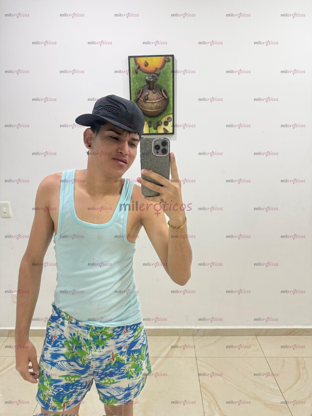 FOTOS DE HOLA SOY CARLOS Y SOY TODO LO QUE NECESITES EN TU VIDA NO TENGO LÍMITES.