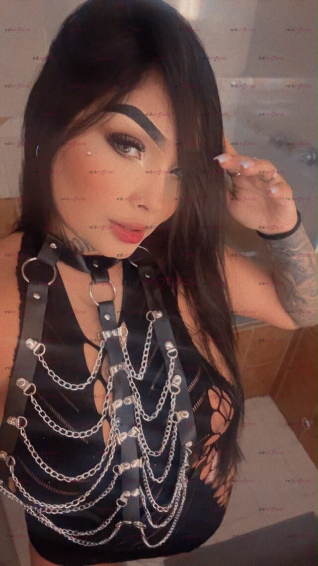 FOTOS DE FERRARI LINDA MORENAZA DE CALI ESPECIAL PARA COMPLACERTE CON HERMOSOS SENOS