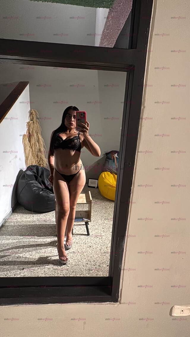 FOTOS DE LAURA JOVENCITA CON CURVAS DIVINAS CULO RICO ESTUDIANTE CALIENTE PARA TI