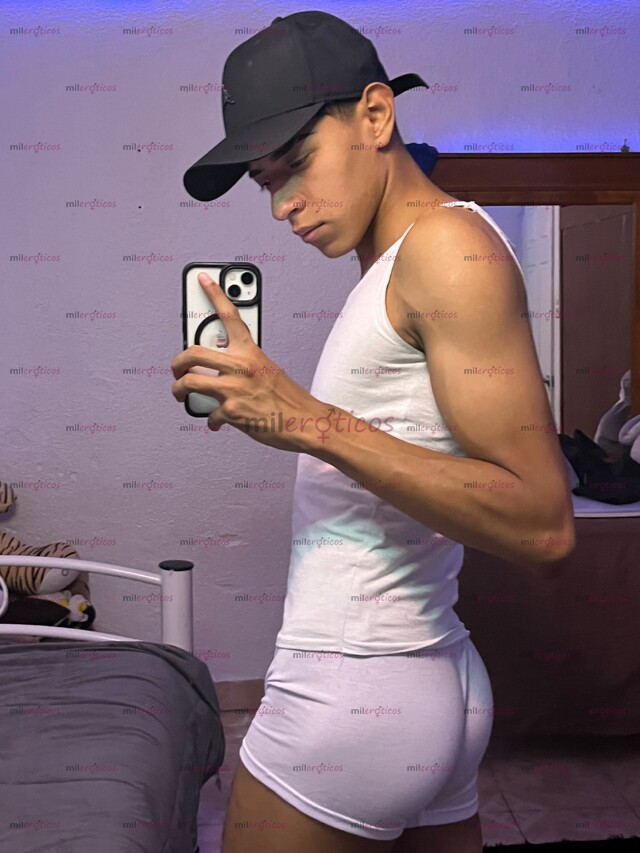 FOTOS DE TWINK, GUAPO Y CON GANAS DE CONSENTIRTE COMO TE GUSTA