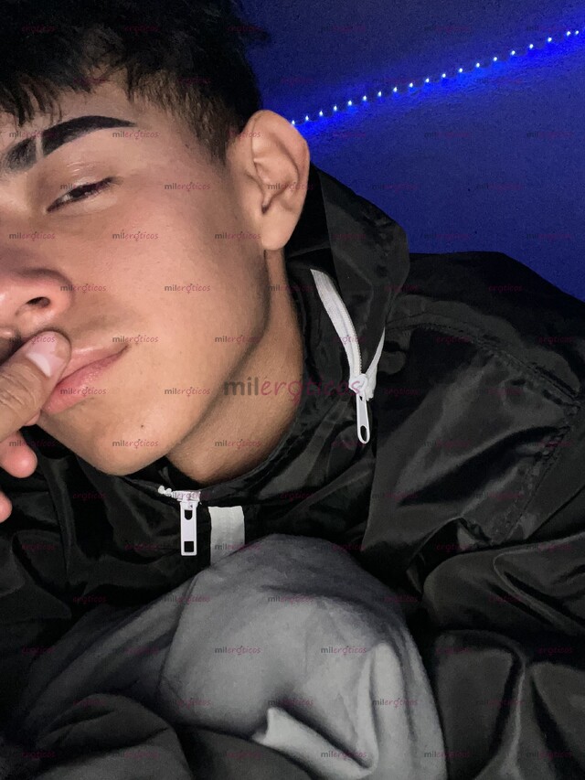 FOTOS DE TWINK, GUAPO Y CON GANAS DE CONSENTIRTE COMO TE GUSTA