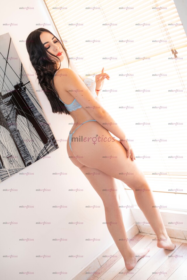 FOTOS DE FLACA DELICIOSA DE PIEL BLANQUITA Y CHOCHO ROSADITO