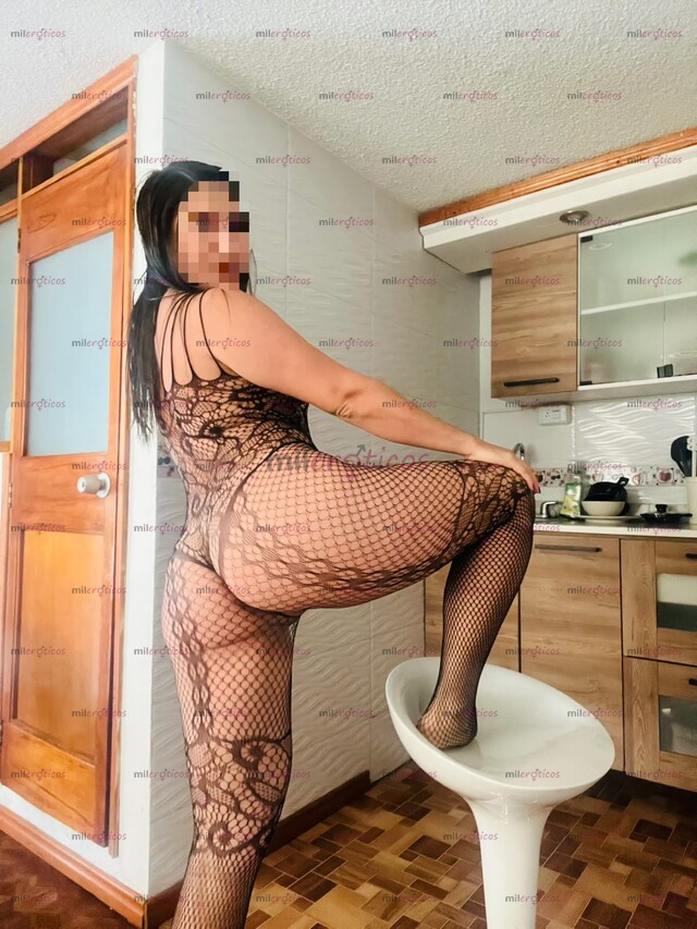 FOTOS DE TRATO DE NOVIOS, BESOS Y CARICIAS PARA TI, VALERIA YEPEZ ESCORT SENSUAL EROTICA
