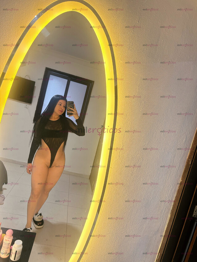 FOTOS DE RICA, ARDIENTE , DIVERTIDA , MUJER VOLUPTUOSA, PROVOCATIVA, PELI NEGRA NATURAL