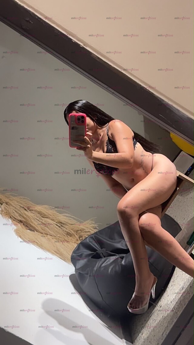 FOTOS DE PROMOCION LAURA CULONA CARA LINDA CHIQUITITA CON CURVAS XXX X