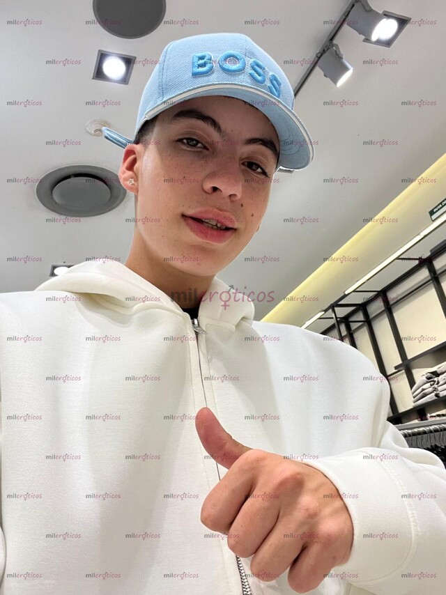 FOTOS DE CHICO ESTUDIANTE. RECIÉN LLEGADO A MÉXICO