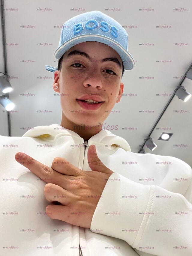 FOTOS DE CHICO ESTUDIANTE. RECIÉN LLEGADO A MÉXICO