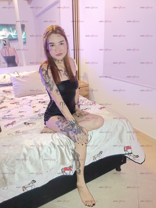 FOTOS DE CAMILA FLACA HERMOSA TATUADA AGRADABLE CONVERSADORA INTELIGENTE ALEGRE TIERNA