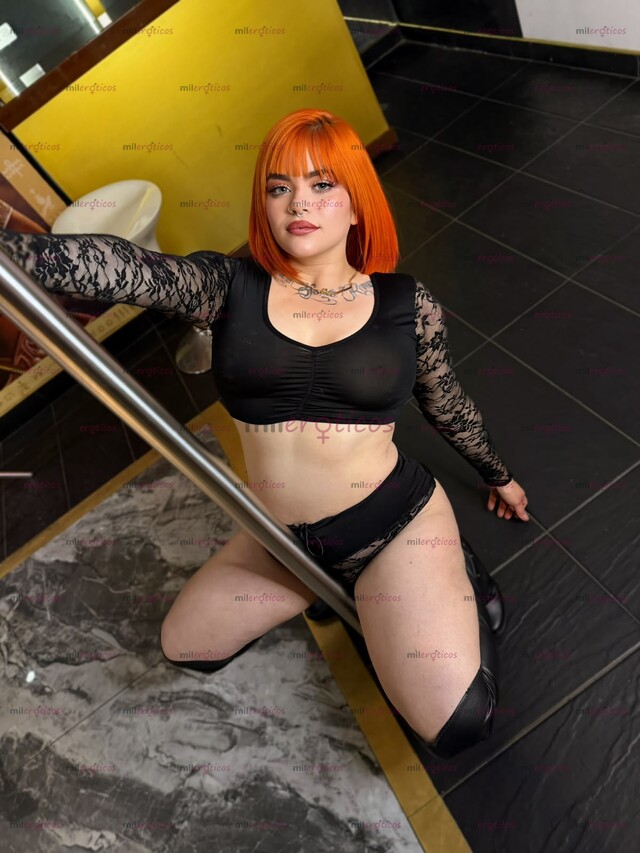 FOTOS DE VOLUPTUOSA PIERNONA COMPLACIENTE CALIENTE Y CON GANAS DE MUCHO SEXO