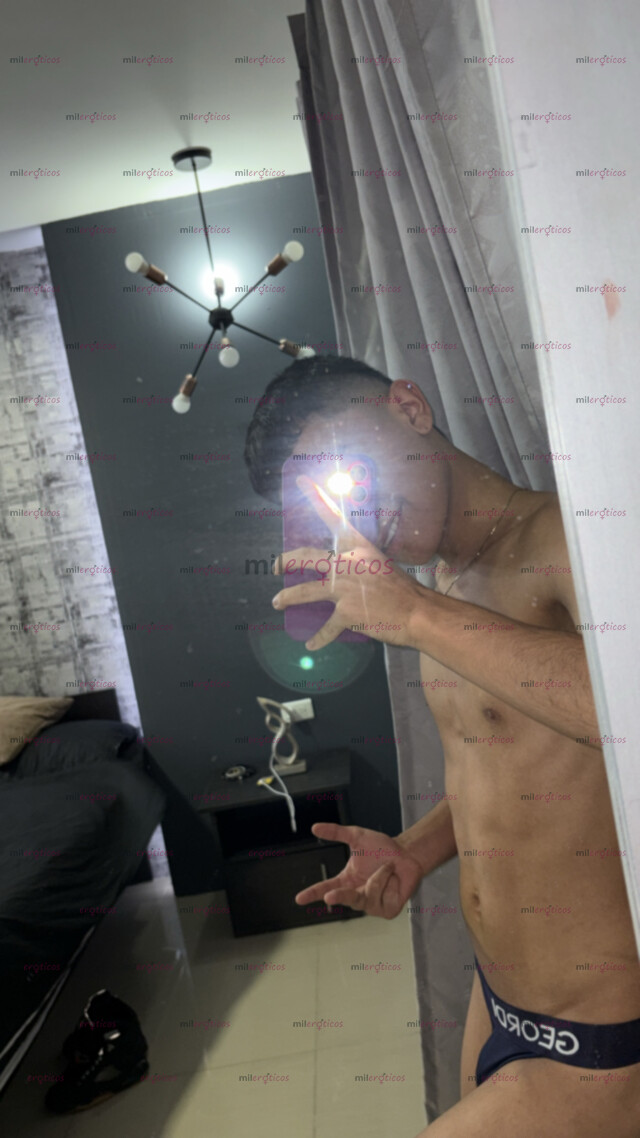 FOTOS DE ESTUDIANTE Y COMPLACIENTE ABIERTO A PASARLA RICO Y DIVERTIRNOS