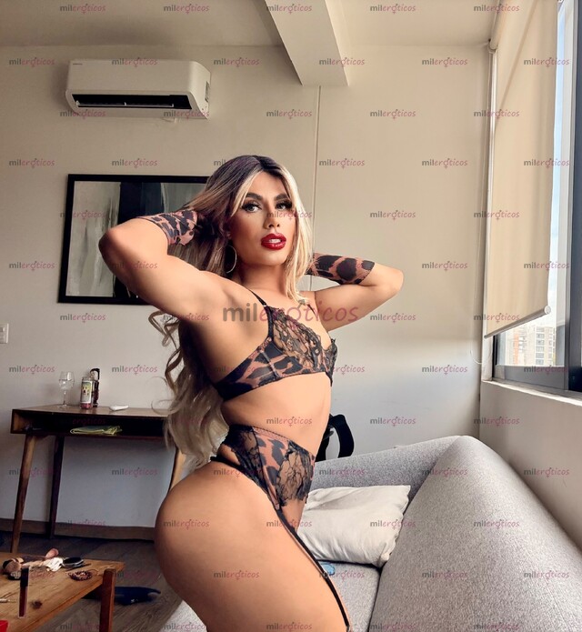 FOTOS DE ACTIVA DOMINANTE VERSATIL ROXANNA EN TRANSICIÓN SIN CIRUGÍA,NATURAL CON LUGAR