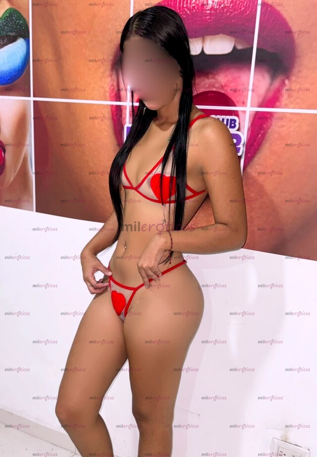 FOTOS DE FLACA HERMOSA CON LINDA CINTURA PEQUEÑA Y PIEL SUAVE