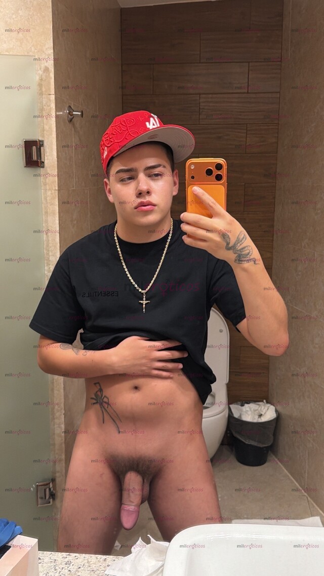 FOTOS DE TE BAÑO DE LECHE MORRITO DE 19 AÑOS VERSÁTIL