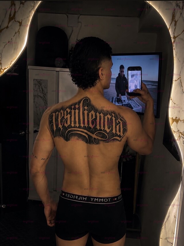 FOTOS DE PABLO PAISA FULL MORBO,DISPUESTO A COMPLACERTE Y CUMPLIR TODAS TUS FANTASÍAS