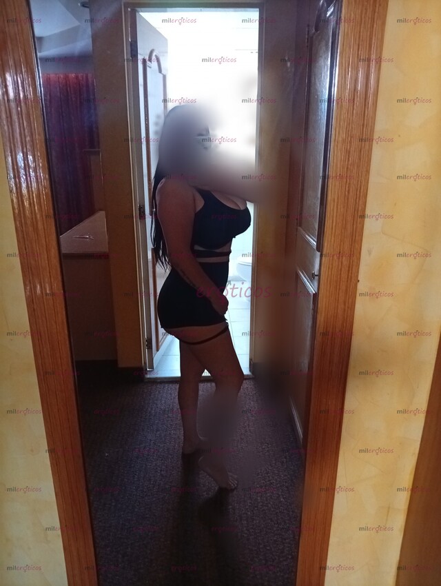 FOTOS DE MELANY CHICA EXTROVERTIDA BONITA CHICHONA NALGONA COGELONA