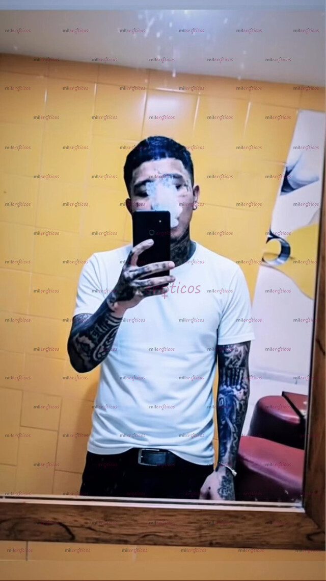FOTOS DE JOVEN TATUADO BUENA VERGA PARA MUJERES VOY A MOTEL HOTEL O A DOMICILIO