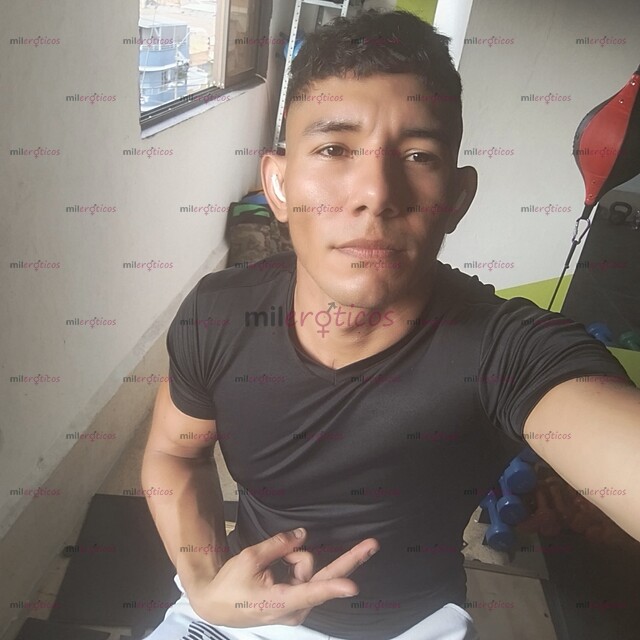 FOTOS DE CHICO PASIVO MACHO EN LENCERÍA DE BUEN CUERPO