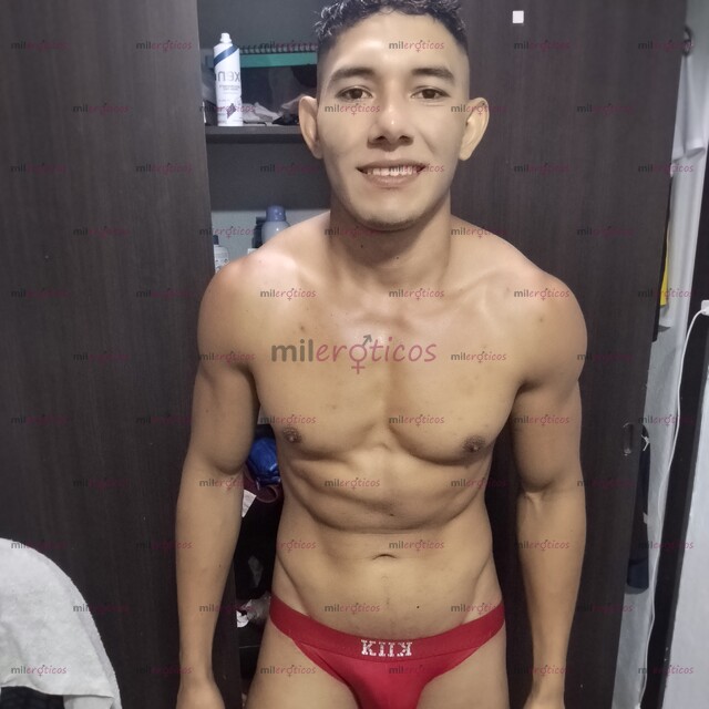 FOTOS DE CHICO SEXY ATLÉTICO LATINO DE 1:80.CM DE ESTATURA DIVERTIDO CON MUCHO FUEGO POR