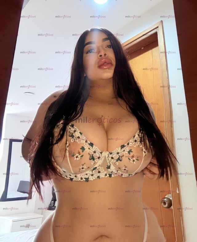 FOTOS DE LINDA PAISA CON UN CUERPO VOLUPTUOSO NATURAL PARA QUE DISFRUTES